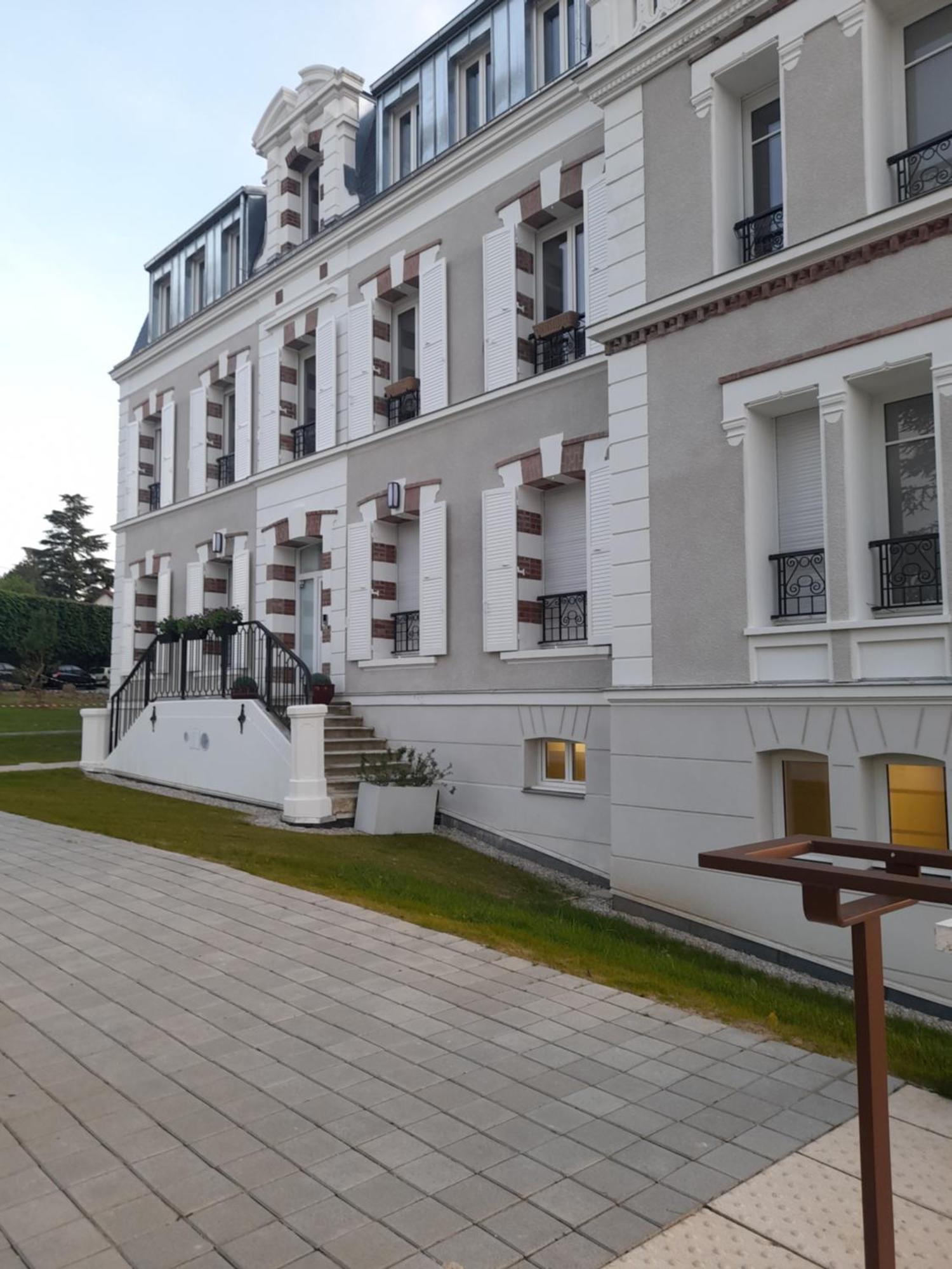 Appart Dans Petit Chateau En Centre Ville Lagny-sur-Marne Zewnętrze zdjęcie