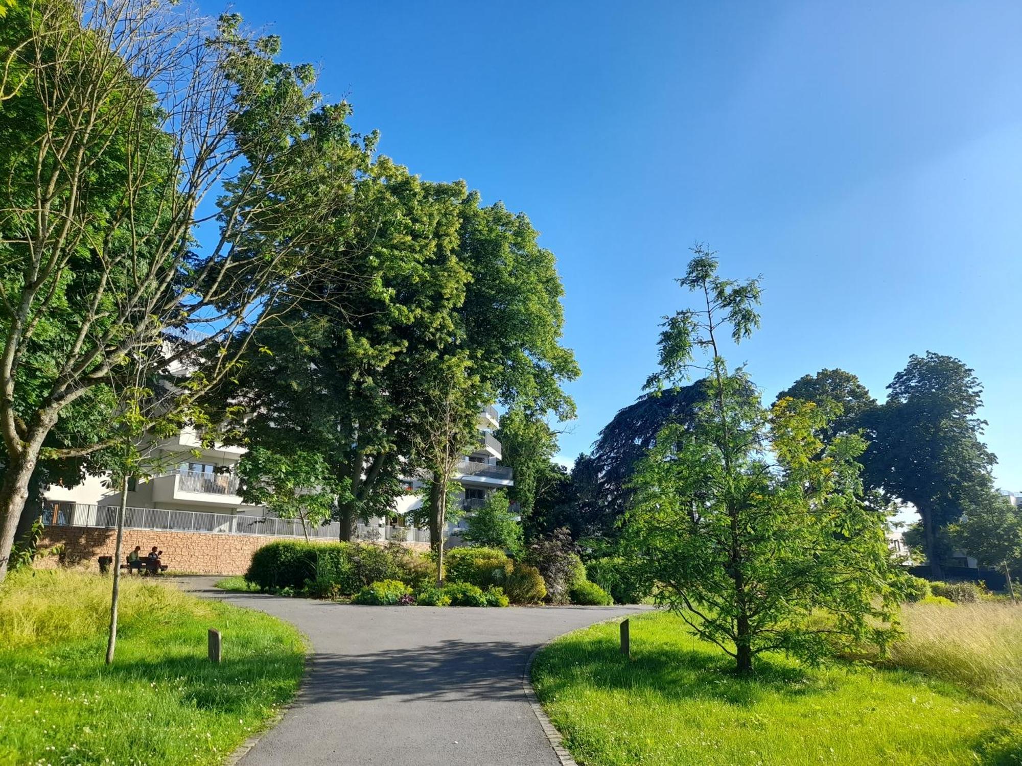 Appart Dans Petit Chateau En Centre Ville Lagny-sur-Marne Zewnętrze zdjęcie