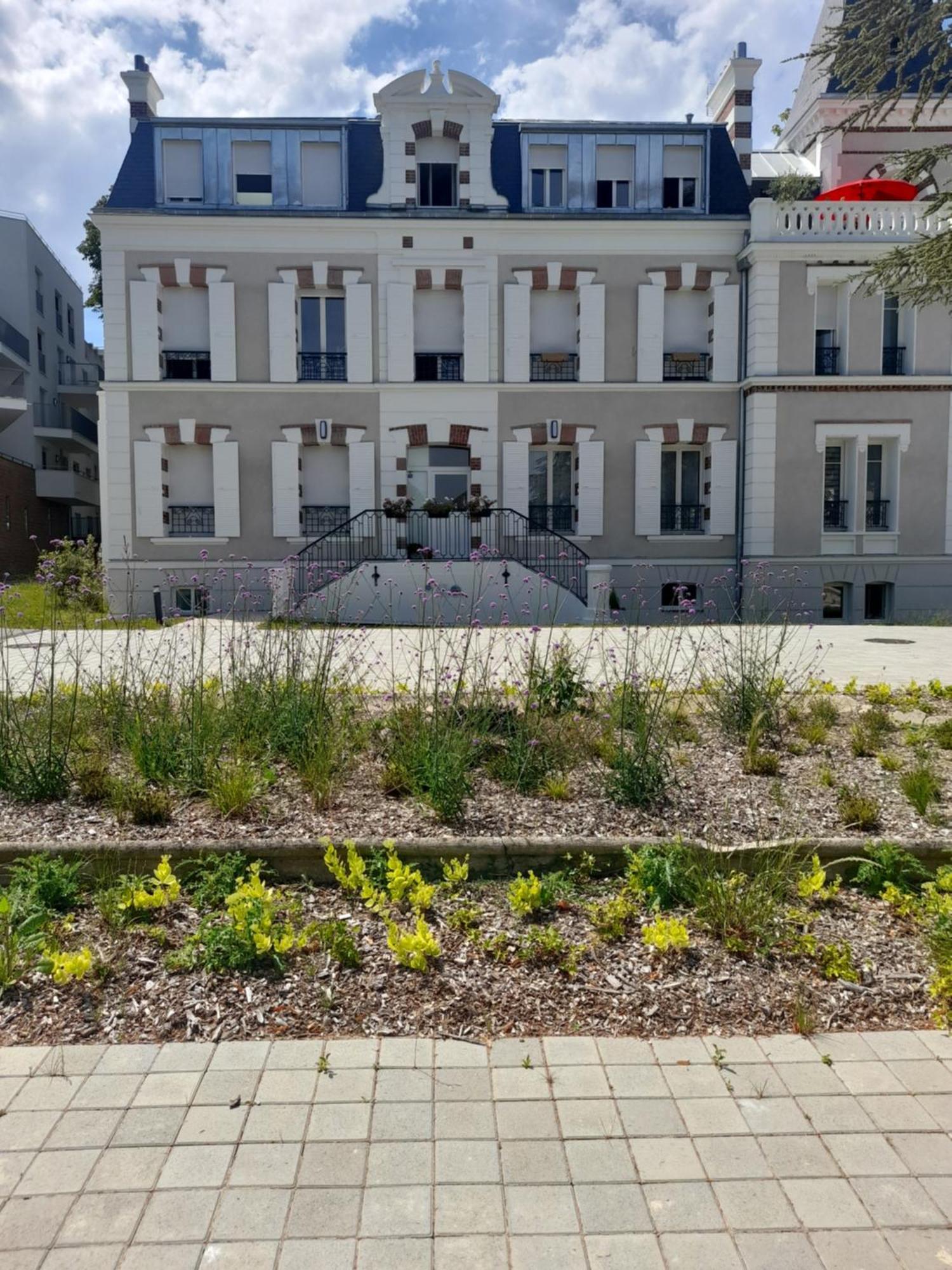 Appart Dans Petit Chateau En Centre Ville Lagny-sur-Marne Zewnętrze zdjęcie